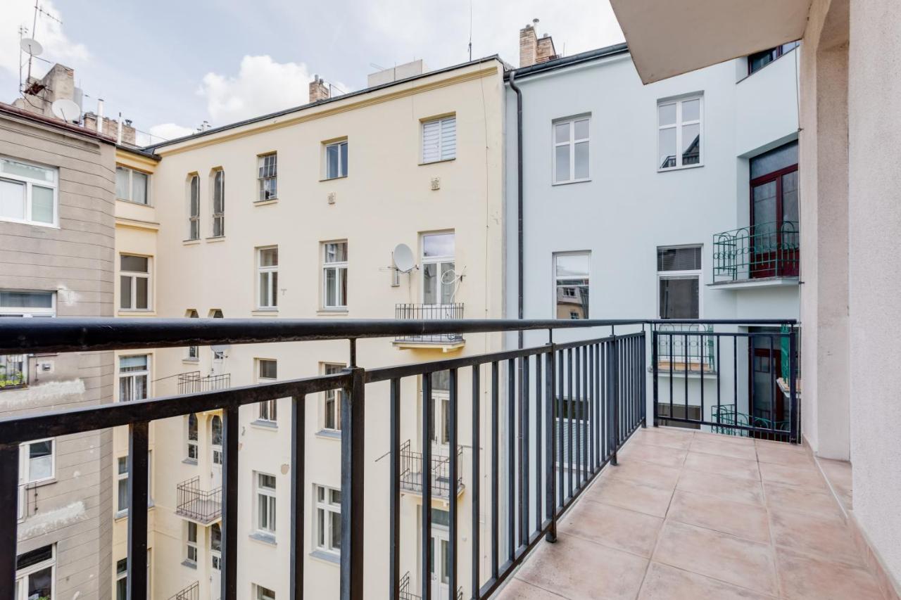 Luxury Riverside Apartments In The Center Of Praag Buitenkant foto